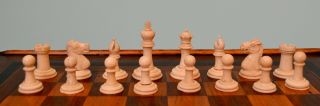 Antique English Staunton Pattern Bone Chess Set & Chessboard 2