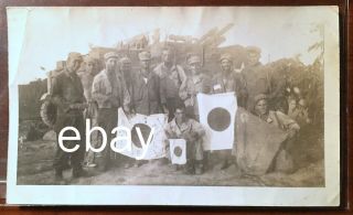Orig Named Ww2 Photo - Us Army 182nd Inf Soldiers W/ Captured Japanese Flags 1945