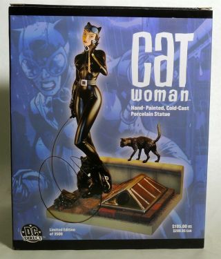 D542.  Catwoman Dc Direct Jim Lee Statue L/e 3,  500 N.  I.  B (2004)