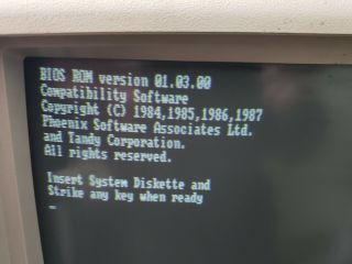 Vintage Tandy 1000 Tx Personal Computer Pc Powers On Parts Read Descr.