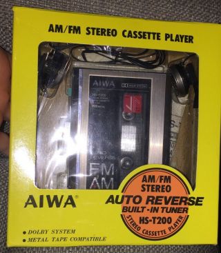 Vintage Aiwa Hs T200 Am/fm Stereo Radio Cassette Player Tested/works Headphones