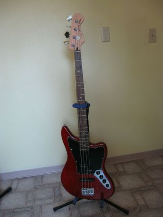 Fender Squier Jaguar Vintage Modified Vm Long Scale Bass Crimson Red Transparent