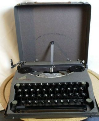 Vintage Hermes Baby Portable Typewriter 1938 With Metal Cover Suisse -