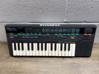 Vintage Yamaha Portasound Vss - 30 Electronic Keyboard 32 Keys Tested/works