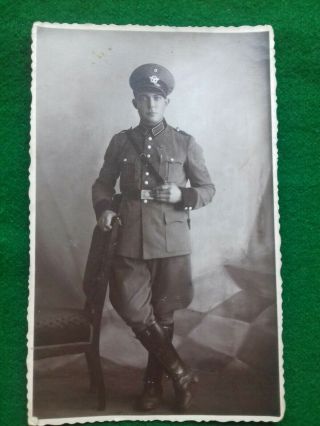 W.  W.  2 German Police Man Photo - Insignia