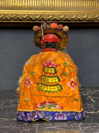 A Rare Chinese Figurine of Immortal Deity With Embroidery Pallium 4