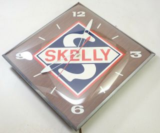Vintage 15 1/2 " Pam Electric Advertising Skelly Gasoline Wall Clock
