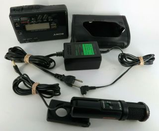 Vintage Sony Tcd - D8 Walkman Dat Recorder Player W Case,  Charger & Mic Ecm - 909a