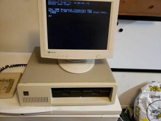Vintage IBM 5150 PC Computer,  640K RAM,  Dual 5.  25 floppy,  CGA 2