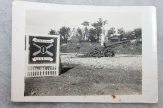 Ww2 Photograph Of A U.  S.  Army Aaa Field Sign W/captured Japanese Cannon