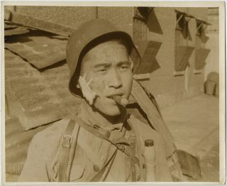 Sino - Japanese Japan China War Press Photo Chinese Soldier Enjoys Cigar War Rage