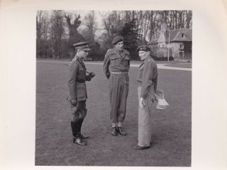 Press Photo Ww2 Gen Montgomery & Lord Brownlow 1st Airborne 13.  3.  44