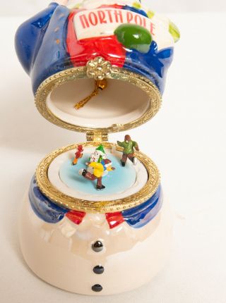 Mr Christmas Porcelain Snowman Hinged Music Box Animated Ice Skaters We Wish You
