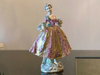 Antique Vintage Dresden Lady Porcelain Figurine.