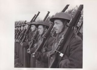 Press Photo Ww2 Yugoslav Army Unit In Training In Scotland 3.  1.  1942 (6)