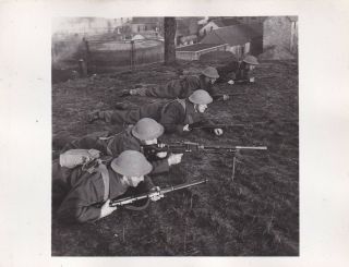 Press Photo Ww2 Yugoslav Army Unit In Training In Scotland 3.  1.  1942 (2)