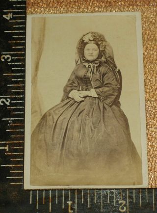 Rare Civil War Cdv Mary Lincoln In Mourning For Son Willie 1862