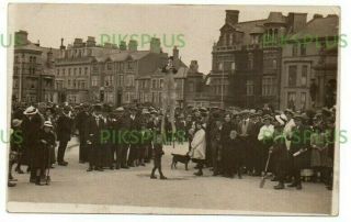 Old Postcard Clown Stilt Walker East Parade Rhyl Denbigh North Wales Real Photo