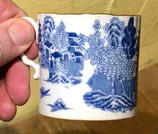 Antique 18th C.  English Porcelain Coffee Can Or Cup,  " Willow " Pattern