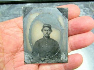 Antique 19th Century Tintype Of A Civil War Soldier Wearing Kepi In Uniform