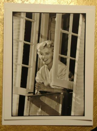 Vintage Marilyn Monroe In Bathrobe Photo By Bob Henriques For Magnum Photos 1958