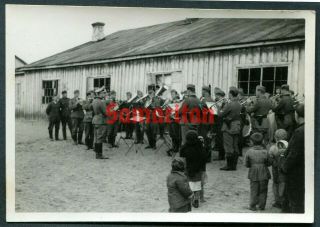 C7/2 Ww2 German Group Photo Of Wehrmacht Orchestra In Field Uniform