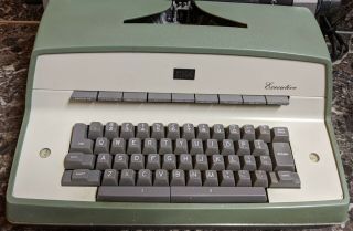 IBM Executive Model 42 Mechanical Typewriter Vintage 1968 2