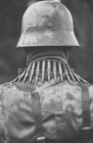 Ww2 Picture Photo German Soldier With Mg34 Ammo On The Neck 3515