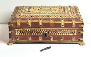 Antique Anglo - Indian Vizagapatam Wooden Box Ivory Key