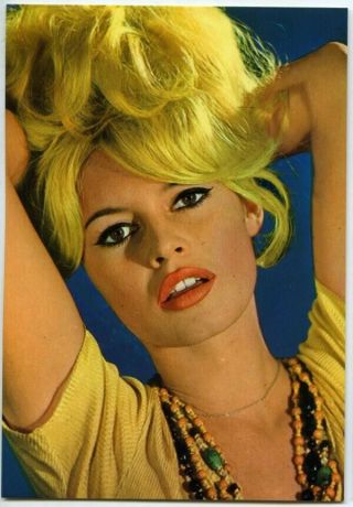 Brigitte Bardot Gorgeous Pin Up Photo Vintage Color 6x4 Postcard