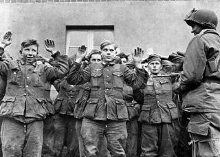 American Soldier With German Prisoners Pow 5 " X 7 " World War Ii Ww2 Photo 563