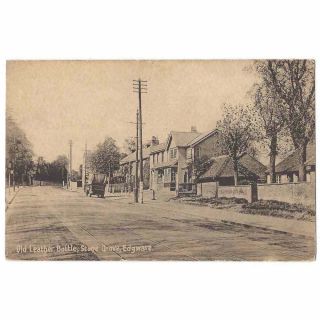 Edgware Old Leather Bottle Pub,  Stone Grove,  Old Postcard Postally 1916