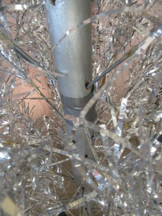 Vintage 1950 ' s Splendor Aluminum 5 foot Christmas Tree 45 Branches Silver 4