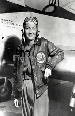 Ww2 Picture Photo 1943 Pilot Nancy Harkness Love Posing In Front Of A Pt - 19 1408