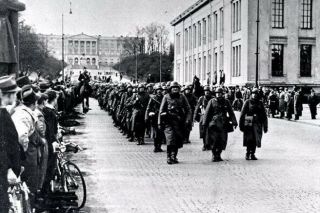 German Soldiers Marching Through Oslo,  Norway 1940 4x6 Wwii Ww2 Photo 121