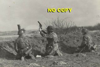 Ww2 German Photo; Rare Image Of Luftwaffe Ground Troops In The Field 266