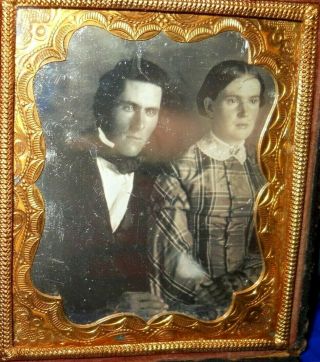 Side View 1/6th Size Daguerreotype Of Young Couple In Half Case