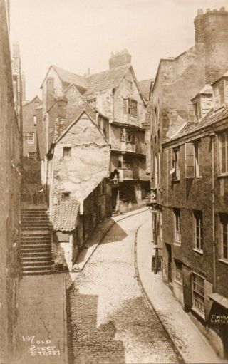 Bristol : Old Steep Street (fred Little) 197