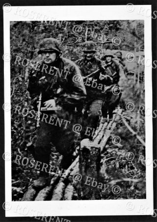 Ww2 German Soldiers With Machine Guns & Camoflage - I.  W.  M.  Photo 17.  5 By 12.  5cm