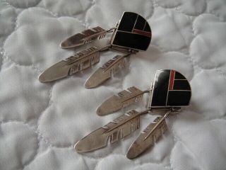 RAY TRACEY KNIFEWING NAVAJO STERLING ONYX & CORAL INLAY 3 FEATHER EARRINGS VTG 4