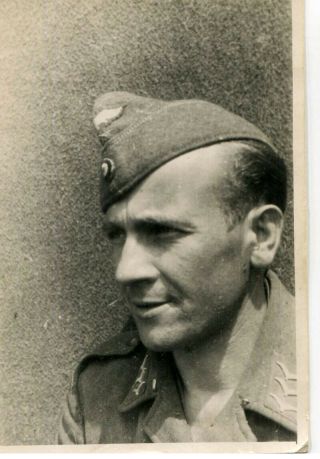 B16/1 Ww2 Wehrmacht German Luftwaffe Soldier Portrait Photograph