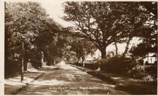 Vintage Postcard,  Walmley Ash Road,  Walmley Nr Sutton Coldfield R.  P.  Unposted