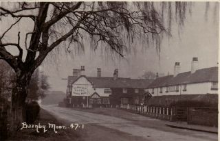 Ye Olde Bell Hotel,  Barnby Moor,  Nottinghamshire : Real Photo Postcard (1922)