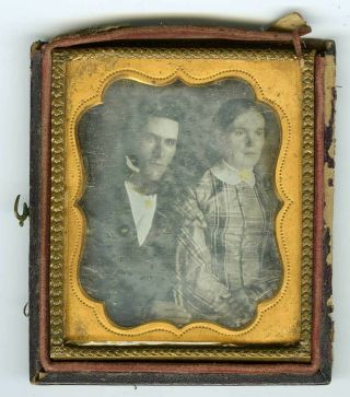 1/6th Plate Daguerreotype Of A Couple In Whole Detached Case