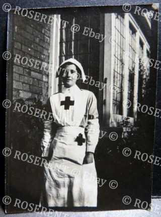 Ww1 A Red Cross V.  A.  D.  Nurse With Cross On Her Pocket - Photo 9 By 6cm