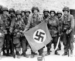 Us Infantry Of 101st Airborne Division With Captured Nazi Flag Ww2 5x7
