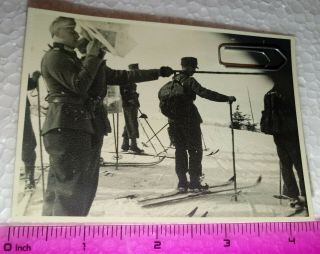 012 Ww2 Orig.  Photo German Officer Soldiers Ski Map Backpack 3 X 4.  5 Inch