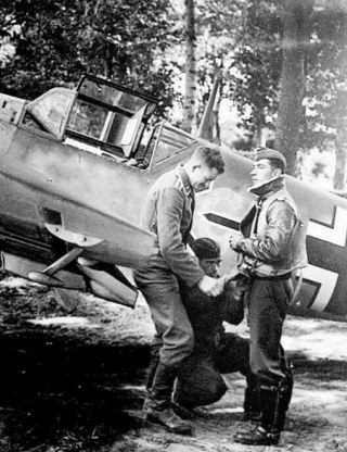 6 X 4 Photo Ww2 German Luftwaffe Messerschmitt Bf 109 12