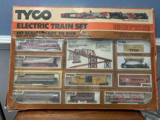 Vintage Tyco Electric Train Set Ho Scale With Extra Track & Accessories