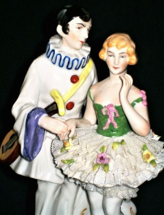 Antique German Dresden Lace Pierrot Columbine Couple In Love Porcelain Figurine